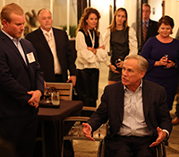 Photo of TXTA members with Gov Abbott